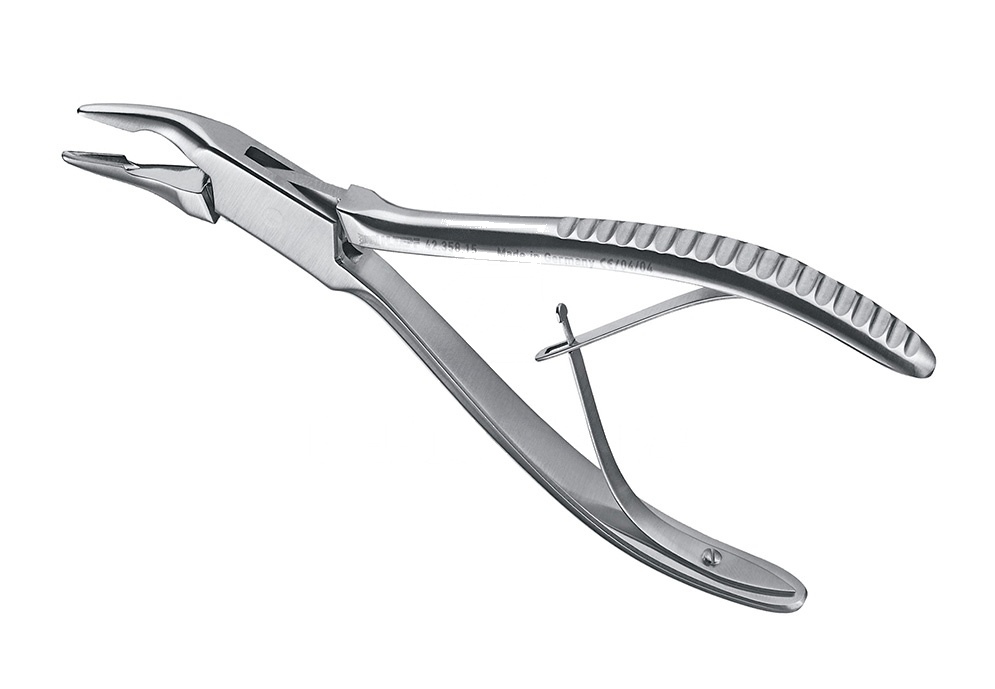 Bone Rongeurs Bone Rongeur Forceps Blumenthal – 30° Curved, 15.5 Cm